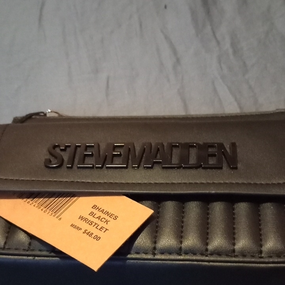 Steve Madden Black Quilted Wallet